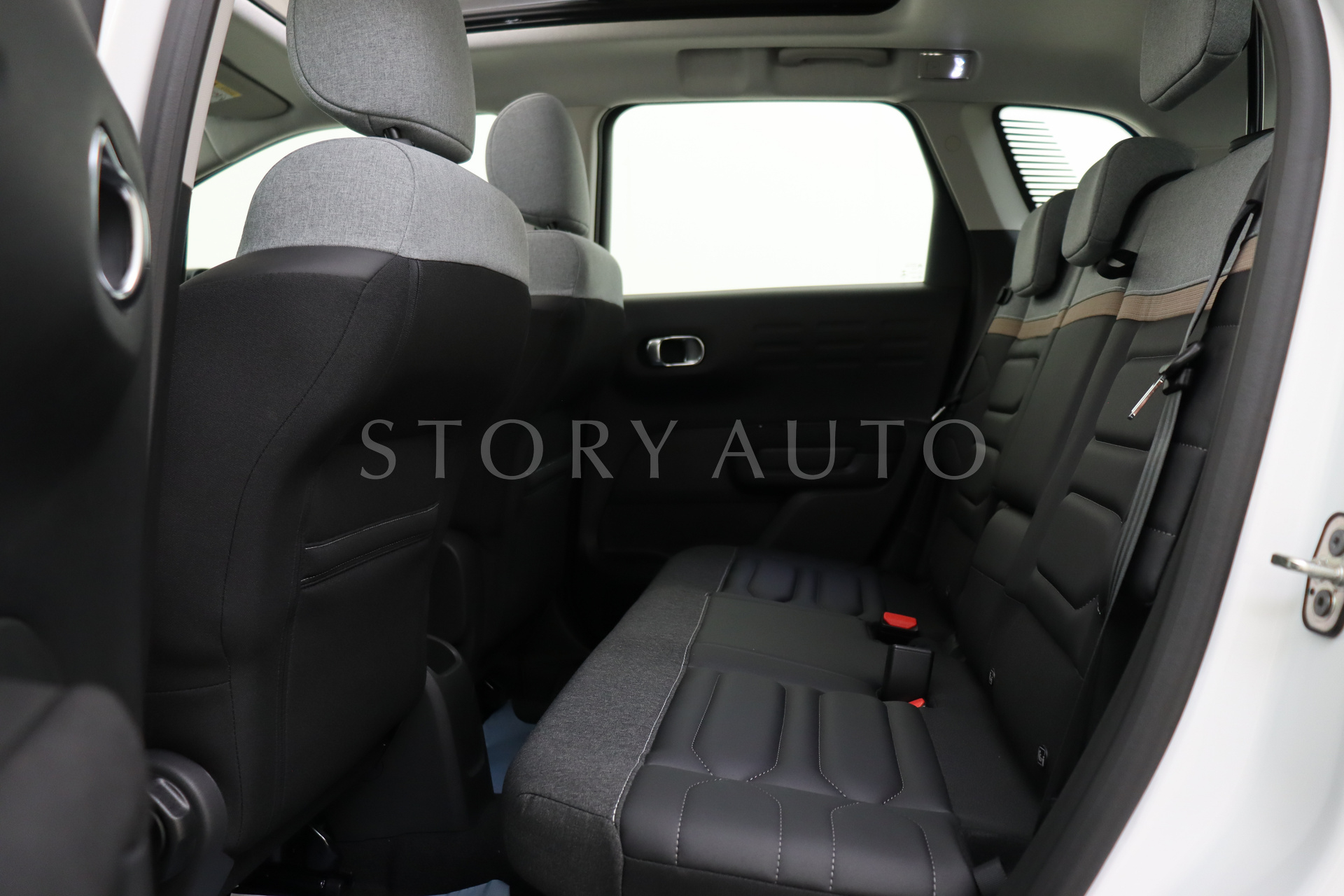 vf72rhnv1p4176743-22