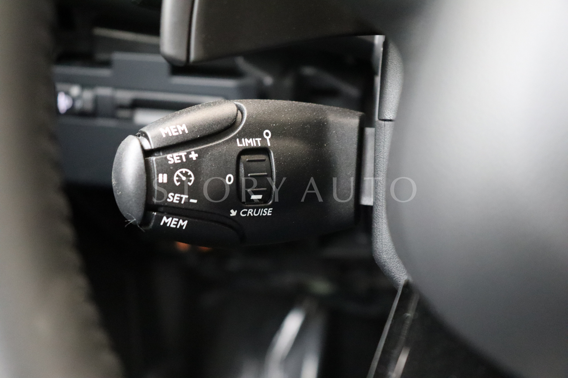 vr7a45gyvrl000481-17